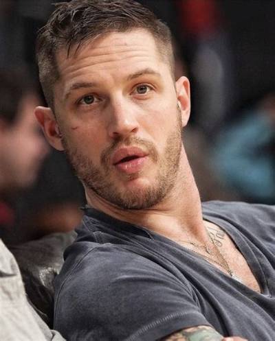 Tom Hardy (Sexy Brit Actor) Admits He’s “Played with Everything & Everyone”
