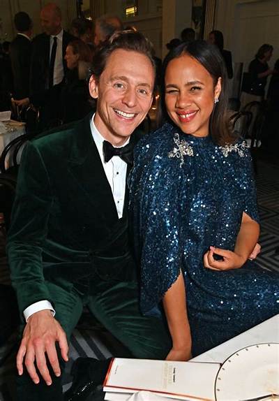 Tom Hiddleston Asked About His Girlfriend, Says It’s Nothing to Write Home About