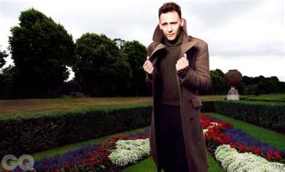 Tom Hiddleston Wears Pimp Coat, Makes Sexy ‘Tennis Noises’: Would You Hit It?