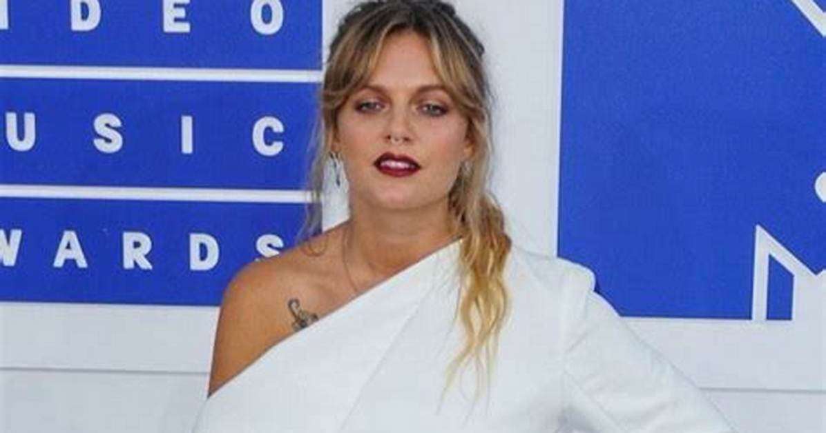 Tove Lo - Age, Family, Bio