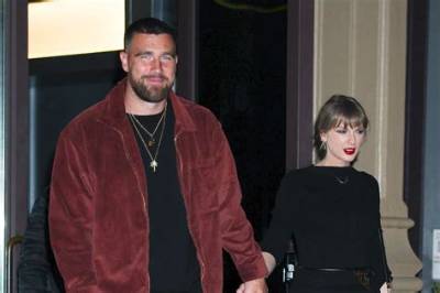 Travis Kelce Likely Gave Taylor Swift a Large Opal-and-Topaz Ring for Her B-Day