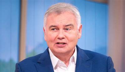 Tv Presenter Eamonn Holmes Meets and Gets a Stylish Makeover from Gok Wan During His Flight Home to Belfast!