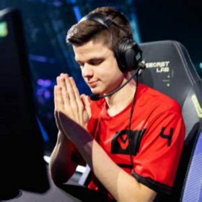 Twitch Streamer Sick_Cs: Is He in a Relationship with Anyone?