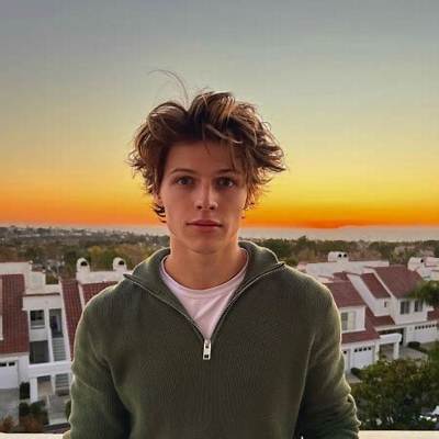 Unveiling Sam Dezz's Dating Status, Early Life, Family, and Net Worth: What's the Truth