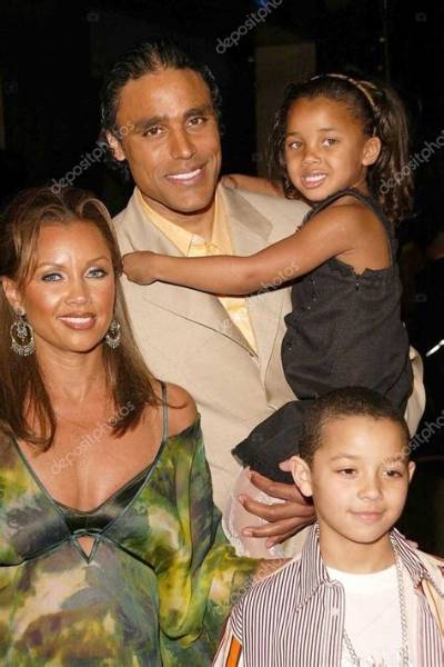 Vanessa Williams Parents, Husband, Children, Net Worth 2023