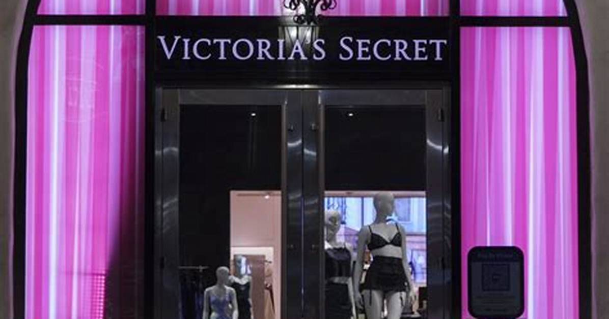 Victoria's Secret Model Shuts Down Haters over 'Changing Face' Once and for All