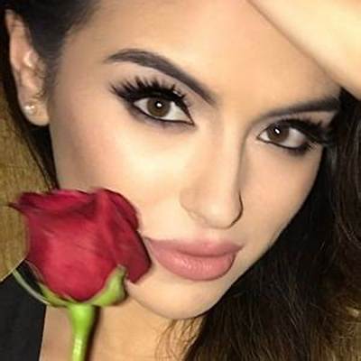 Victoria Wyatt - Age, Family, Bio