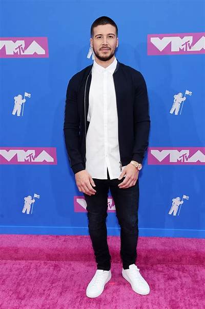 Vinny Cha$E Height, Weight, Net Worth, Age, Birthday, Wikipedia, Who, Nationality, Biography