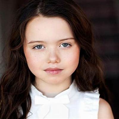 Violet Mcgraw Net Worth - Wiki, Age, Weight and Height, Relationships, Family, and More