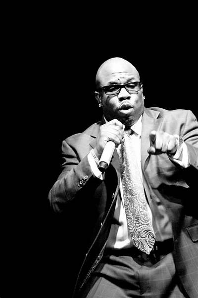 Wanya Morris Bio (Wiki)
