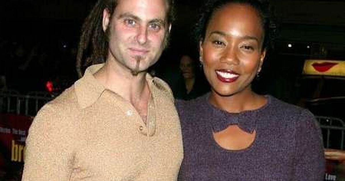 Was Married to Adam Plack and Has 2 Kids, Family and Net Worth