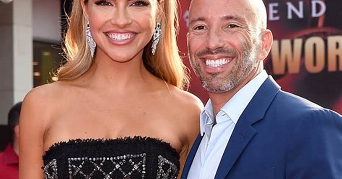 Watch: Exes Chrishell Stause and Jason Oppenheim Go on a Double Date with Their New Partners in Australia