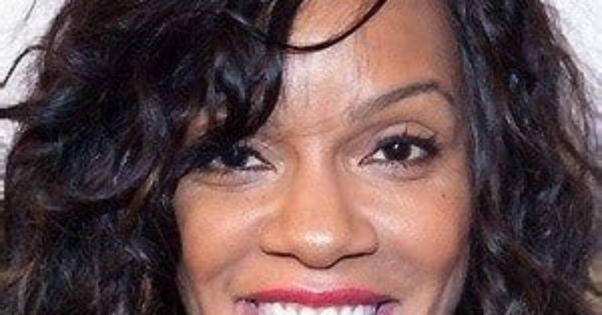 Wendy Raquel Robinson - Age, Family, Bio