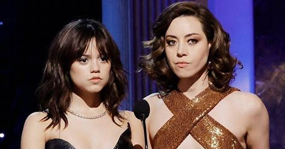 What Did Aubrey Plaza Say on Stage at the Sag Awards 2023? Video of Onstage Demeanor Goes Viral