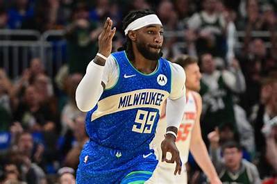 What Happened to Jae Crowder Shoulder? Injury Update and Family Details