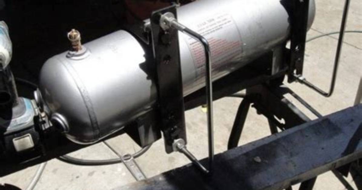 When Should Air Tanks Be Drained?