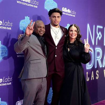 Who Are Drake London Parents Dawn and Cindy London? Meet His Siblings and Family