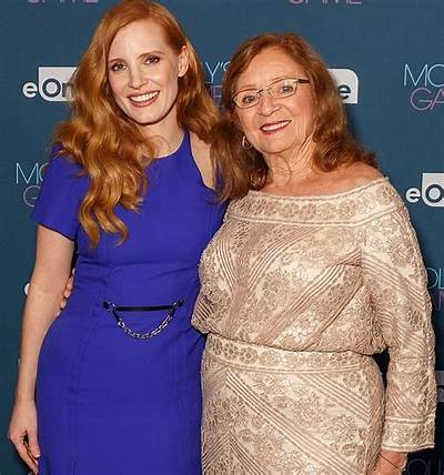Who Are Jessica Chastains Parents? Jessica Chastain Biography, Parents Name and More