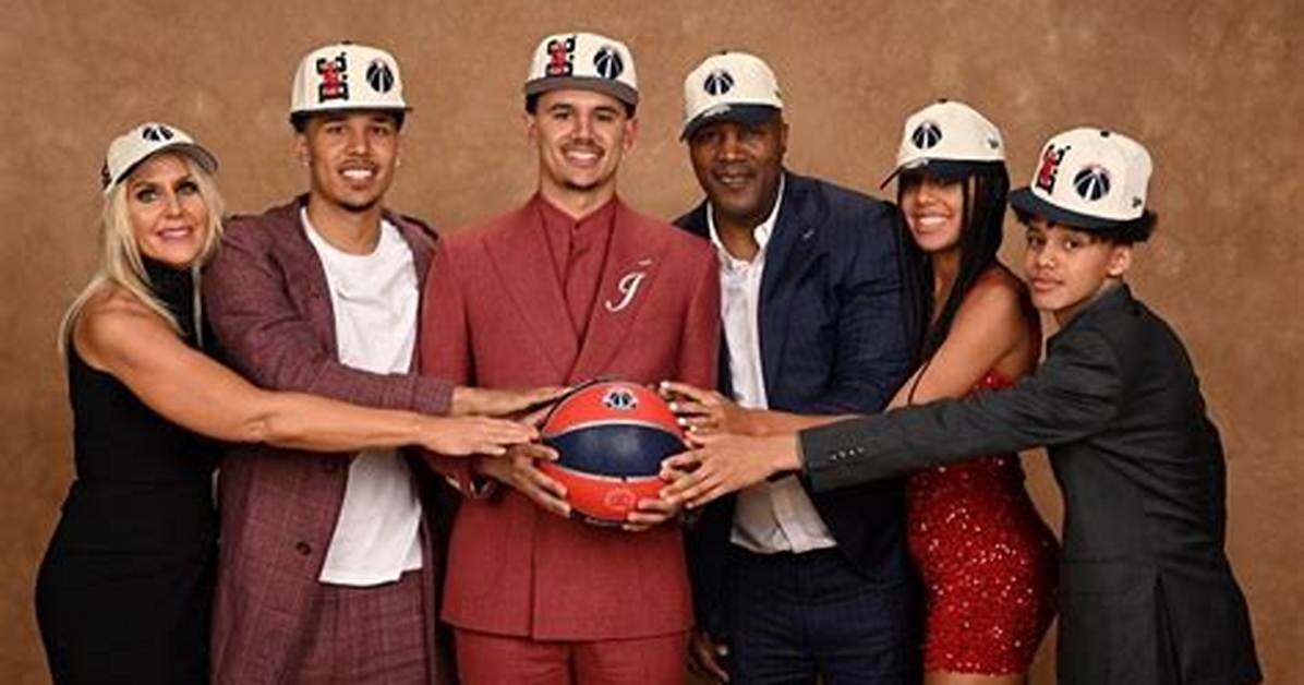 Who Are Johnny Davis’ Parents? Meet His Dad Mark and Mom Sarah Davis