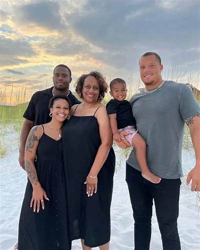 Who Are Nick Chubbs Parents? Nick Chubb Biography, Parents Name, Nationality and More