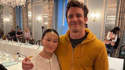 Who Is Actor Luke Thompson Wife? Family Age and Instagram