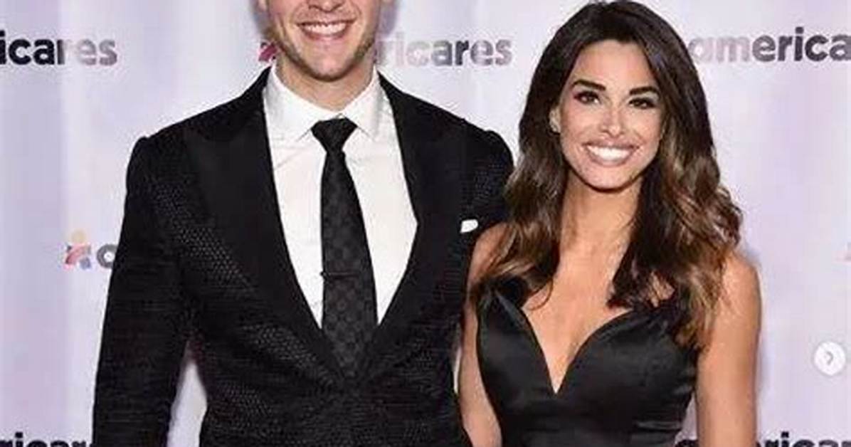 Who Is American Journalist, Jennifer Lahmers Dating to?