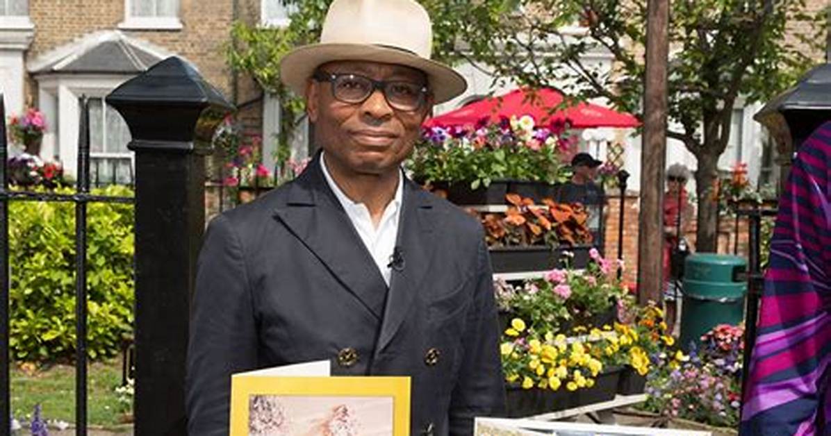 Who Is Antiques Roadshow Host Ronnie Archer Morgan & How Old Is He?