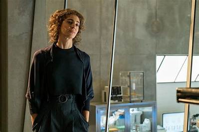 Who Is Ghost Wars Actress Carmel Amit's Husband? Know Her Age, Height, Son, Nationality, Tv Shows, Parents, Net Worth, Movies, & Others.