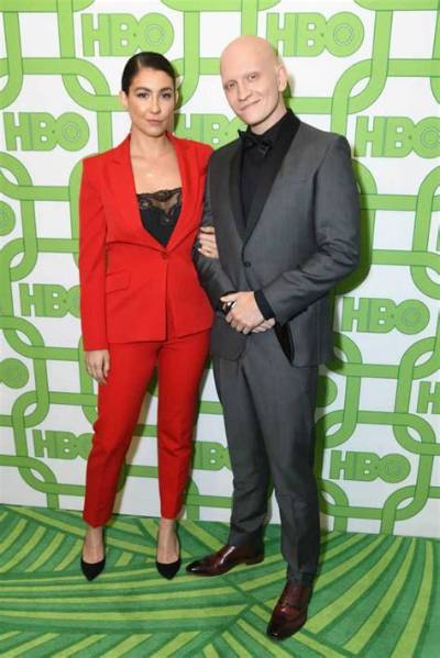 Who Is Gia Olimp? Biography, Age, Net Worth, Anthony Carrigan Aka “Noho Hank” Wife