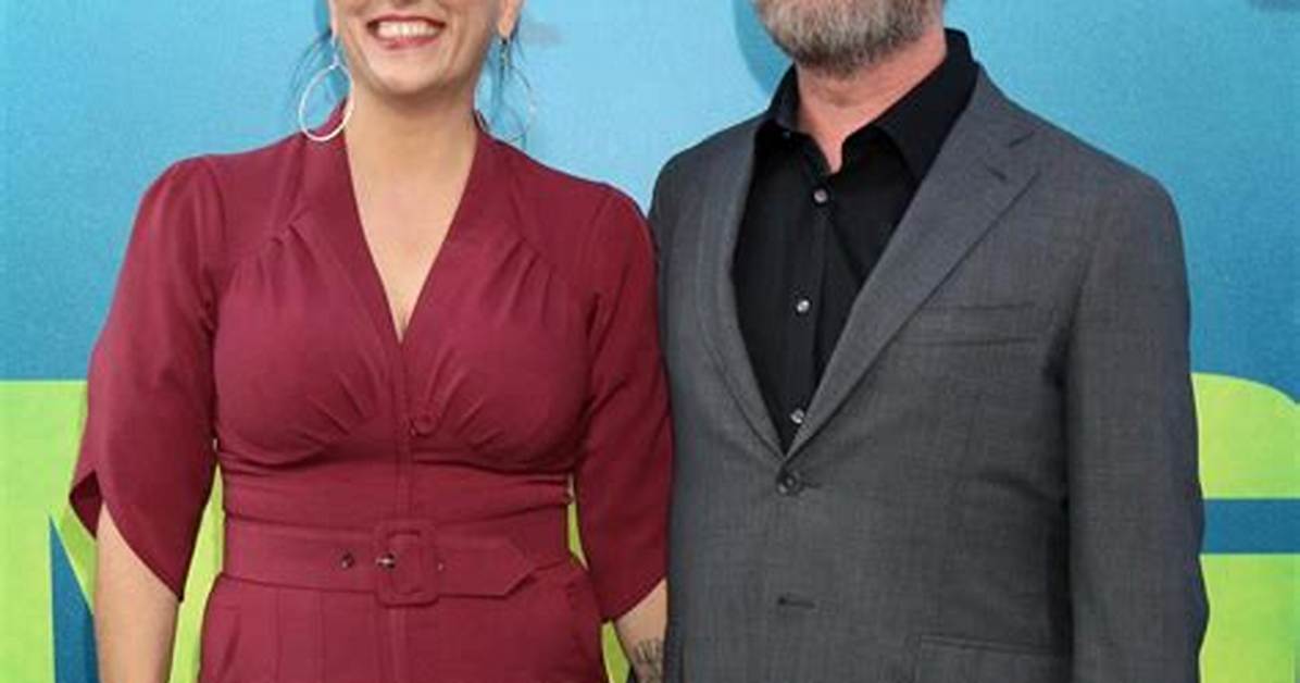 Who Is Holiday Reinhorn? Meet the Dazzling Wife of Rainn Wilson!