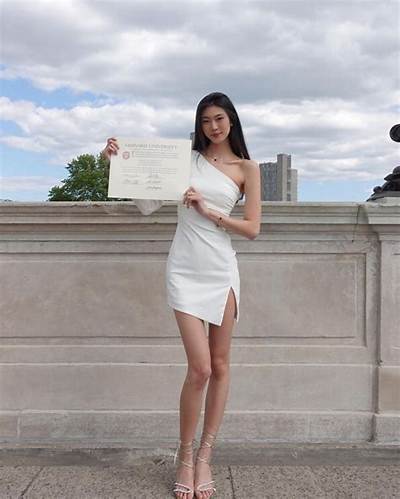 Who Is Lee Nadine? Meet the Pre-Med Student from Harvard in Single’s Inferno Season 2
