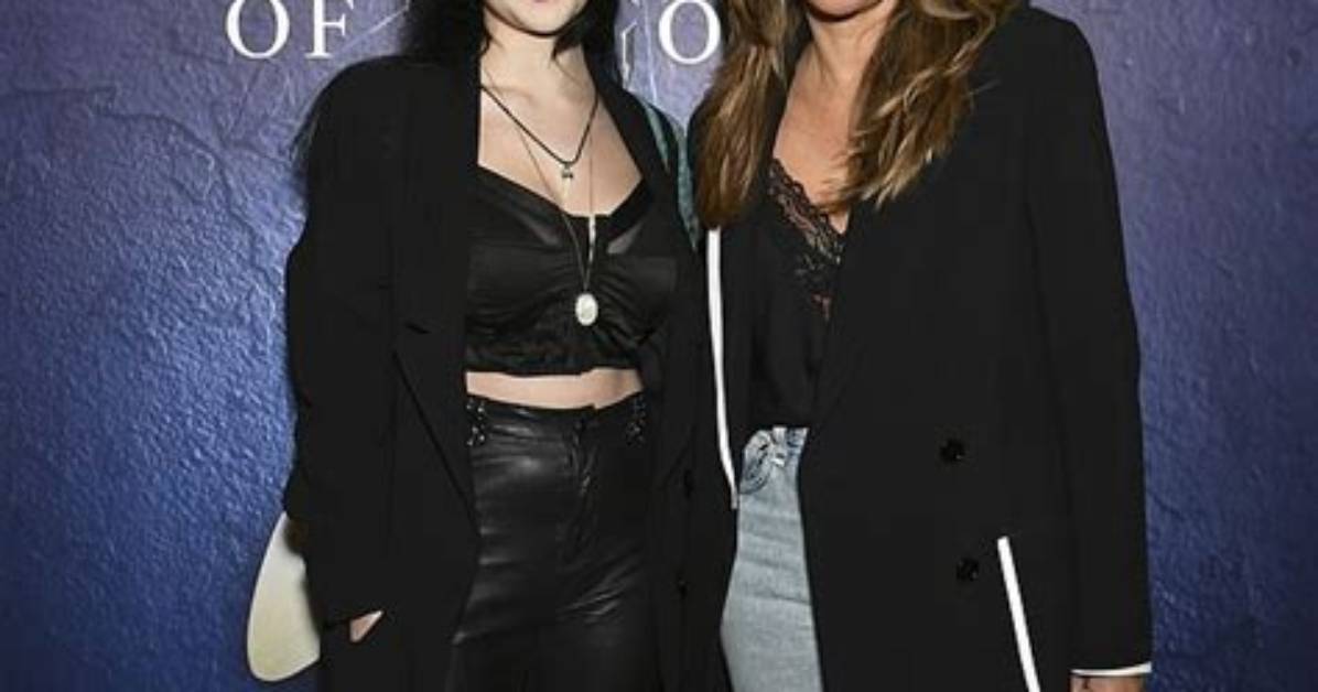 Who Is Lilyella Zender? Meet Mel Blatt Lookalike Daughter