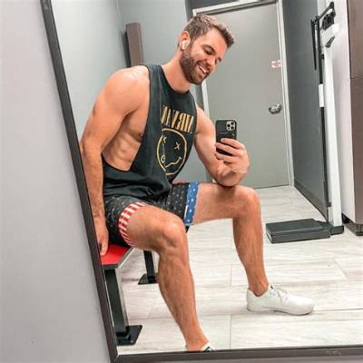 Who Is Nick Uhlenhuth? Does He Have a Twin?