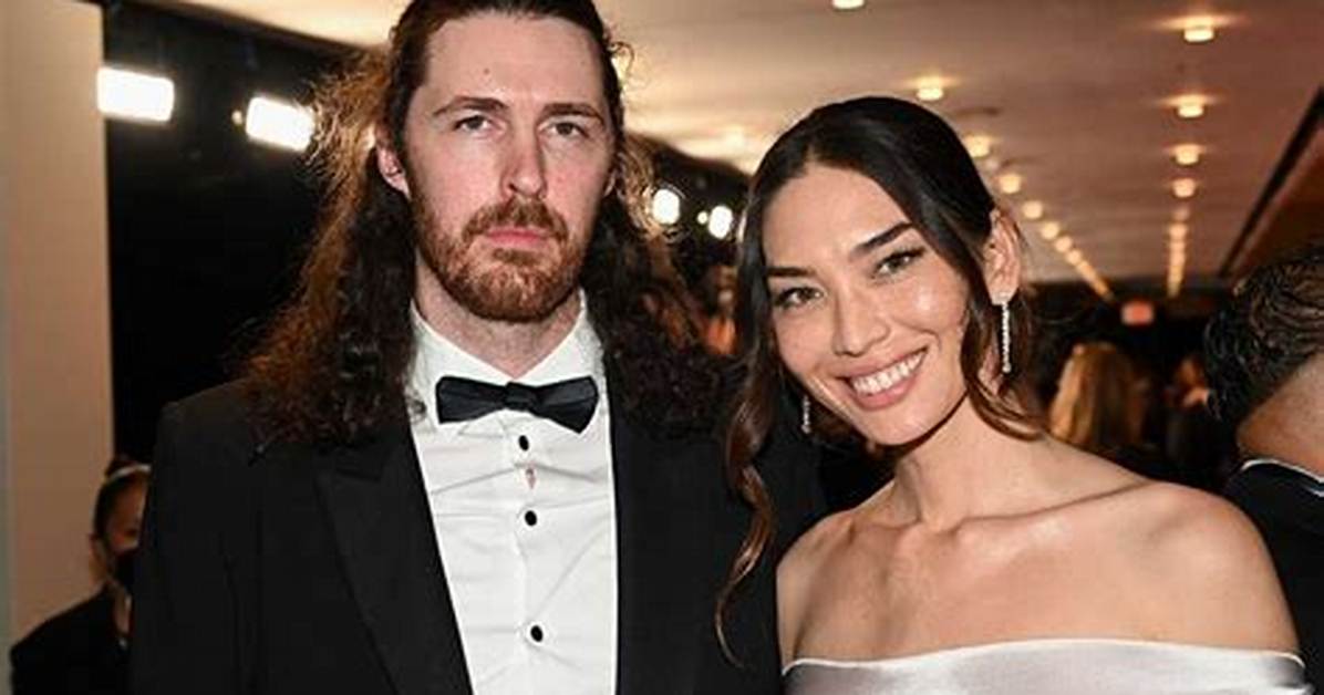 Who Is Singer Hozier’s Ex Girlfriend Saoirse Ronan? Her Age and Details to Know