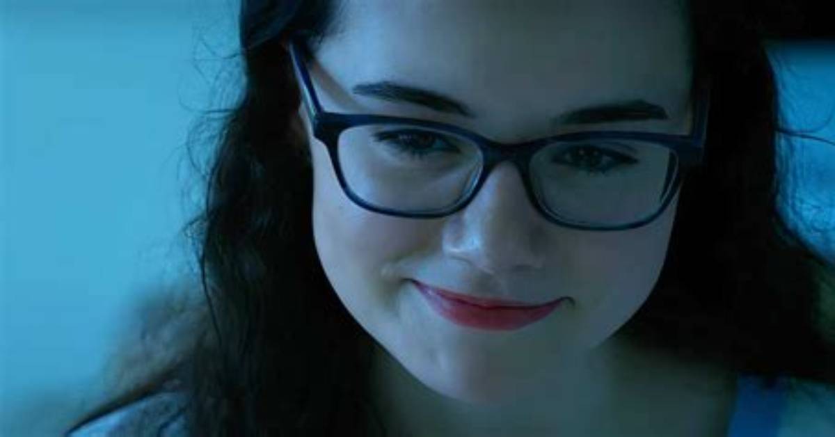 Who Is the Outer Banks Actress, Julia Antonelli? (Bio, Age, Parents, Tv Shows & Net Worth)