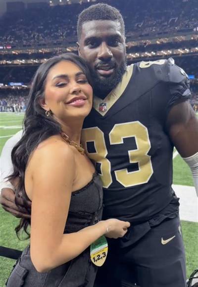 Who Was Chris Smith Nfl Wife to Be Petara Cordero? Meet His Kids