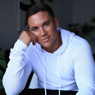 Will Parfitt - Age, Family, Bio