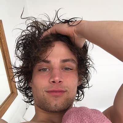 William White - Age, Family, Bio
