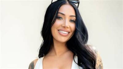 Willow Harper - Trivia, Family, Bio
