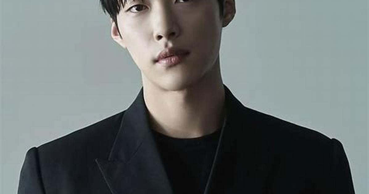 Woo Do-Hwan Bio (Wiki)