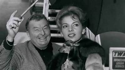 Xavier Cugat - Trivia, Family, Bio