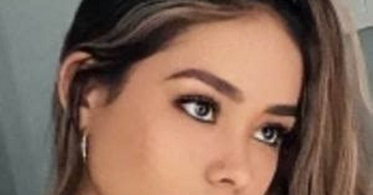 Ximena Villanueva - Age, Family, Bio