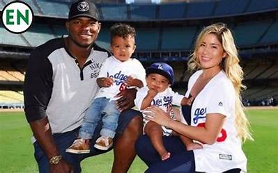 Yasiel Puig - Age, Family, Bio