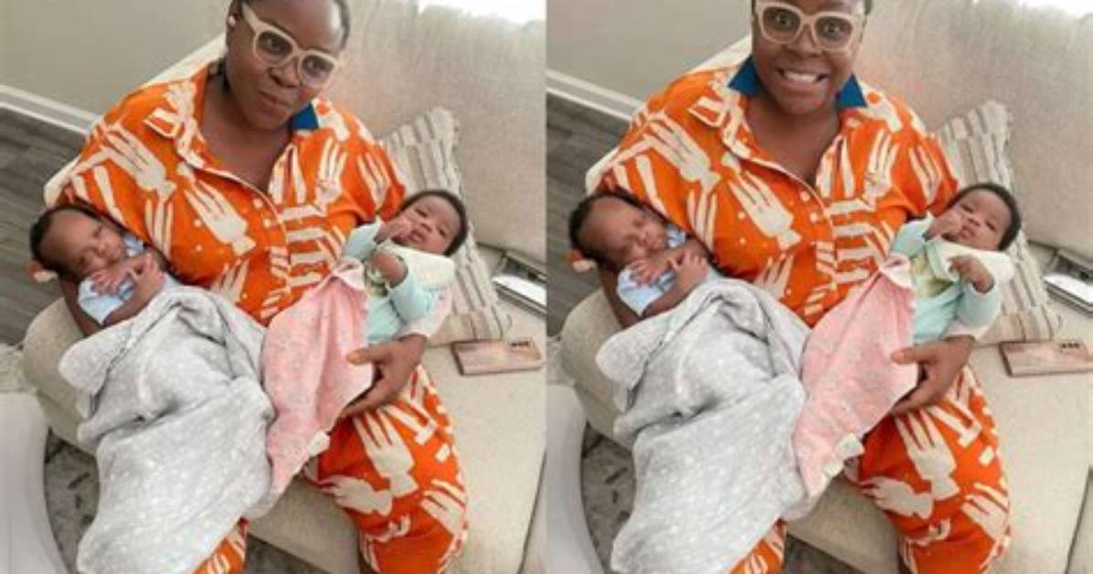 “Your Twins Are Still Coming” Monalisa Chinda, Gbemi Olateru Others Pray for Omawumi over Her Newest Blessing