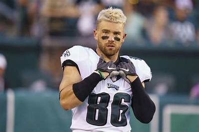 Zach Ertz Height, Weight, Net Worth, Age, Birthday, Wikipedia, Who, Instagram, Biography