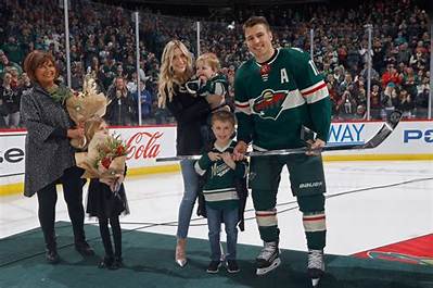 Zach Parise - Age, Family, Bio