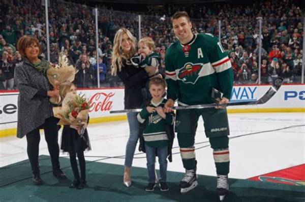 Zach Parise - Age, Family, Bio