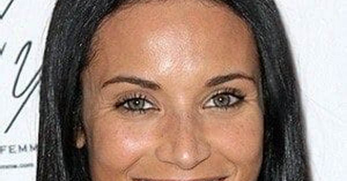 Zena Foster - Age, Family, Bio