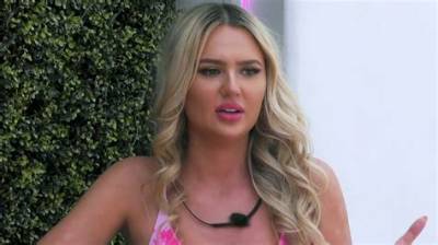 Zoe Clish - Age, Family, Bio