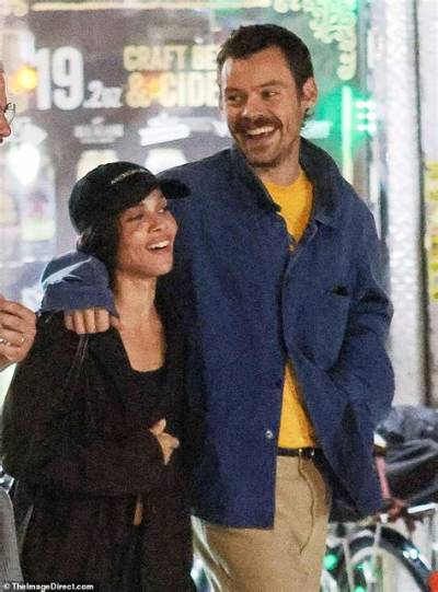 Zoe Kravitz Seen out on a Date with Penn Badgley, Poor Fassbender?